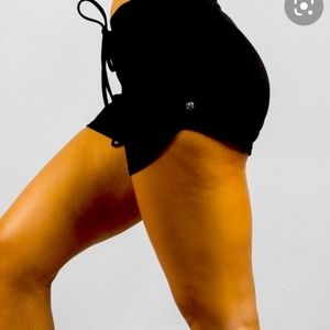 Buffbunny Balance Shorts